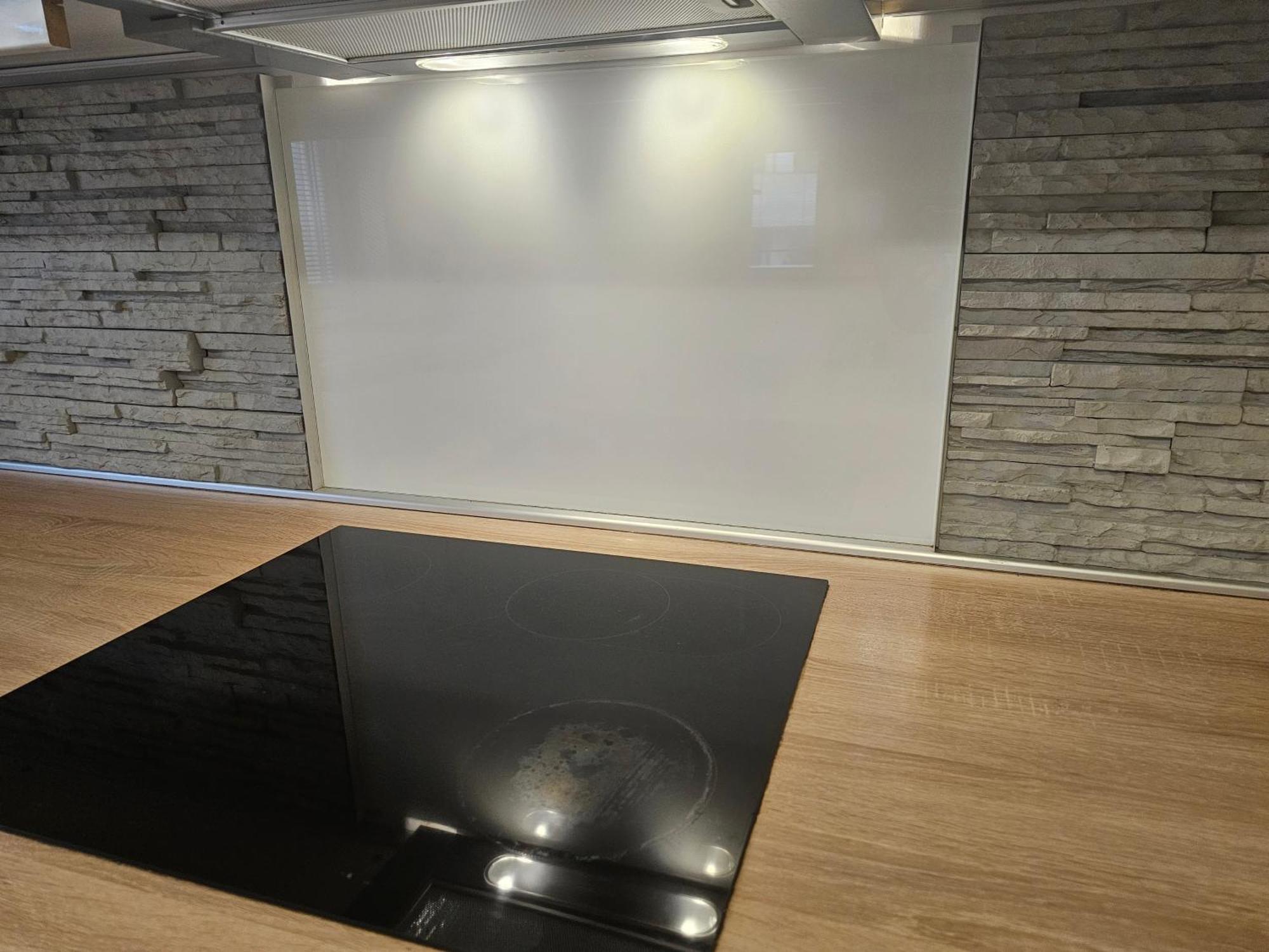 Huge Apartment Next To Train Station Close To The City Center Pozsony Kültér fotó