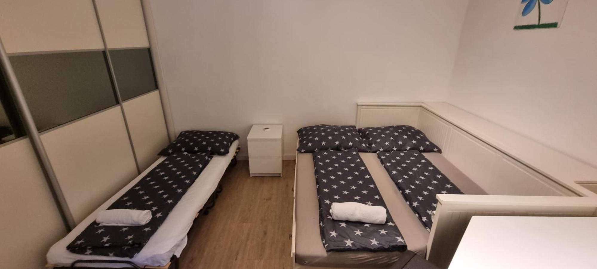 Huge Apartment Next To Train Station Close To The City Center Pozsony Kültér fotó
