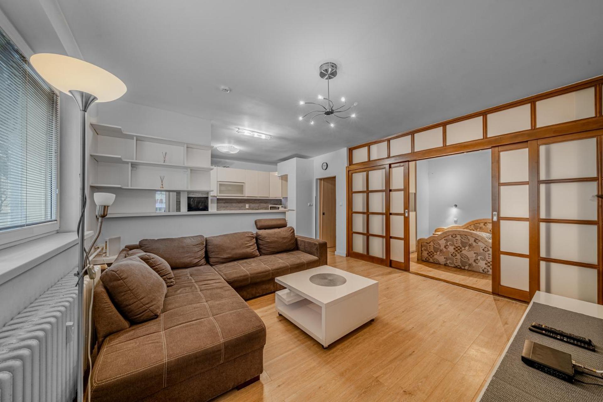 Huge Apartment Next To Train Station Close To The City Center Pozsony Kültér fotó