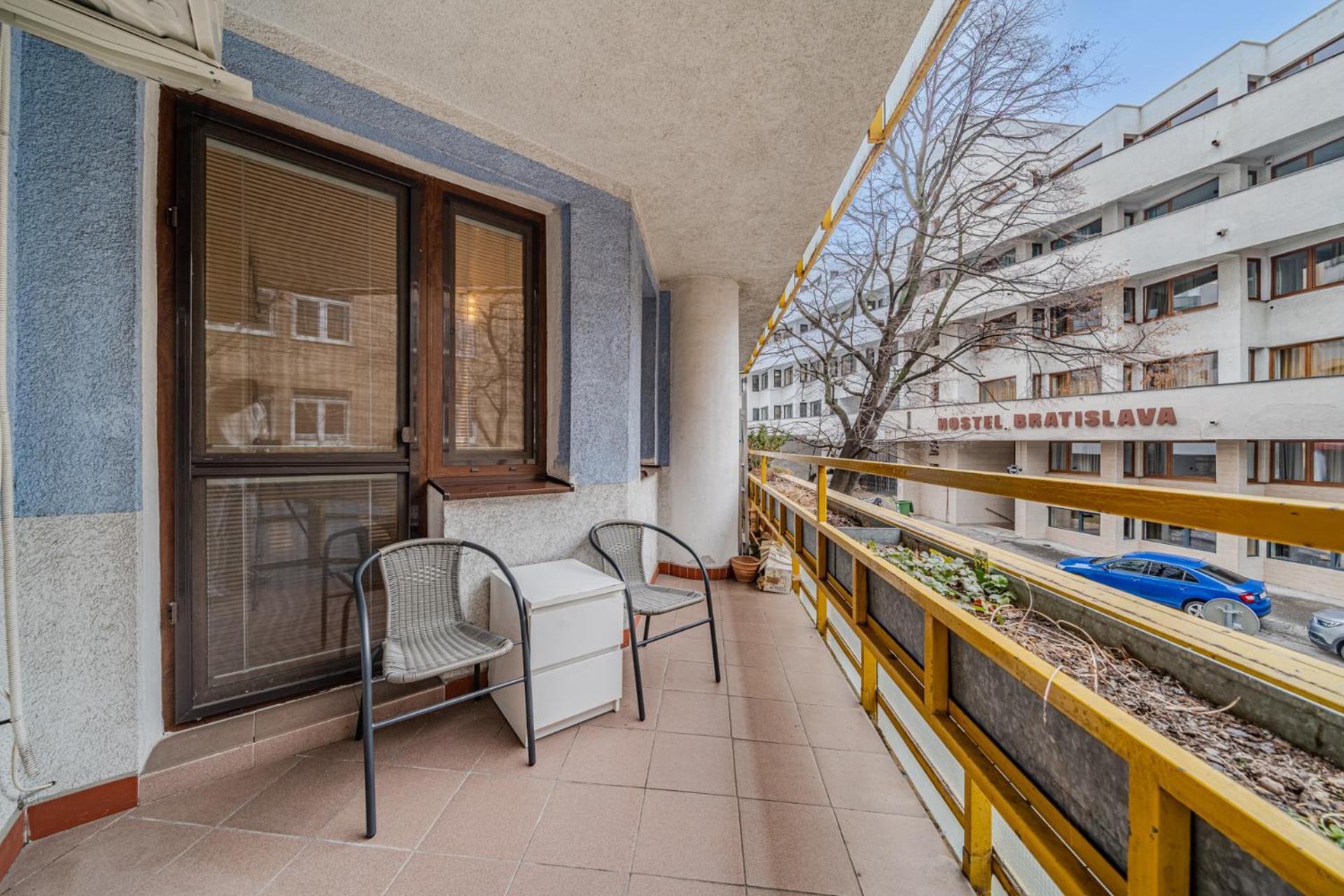 Huge Apartment Next To Train Station Close To The City Center Pozsony Kültér fotó